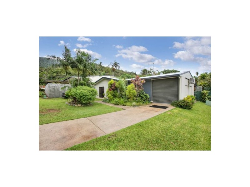 32 Villa Street, Bayview Heights QLD 4868