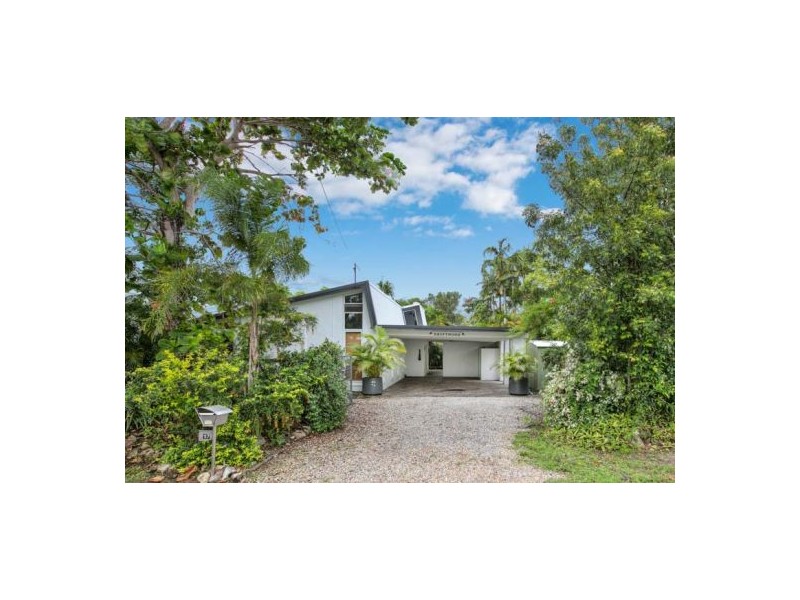 17-19 Tamarind Street, Holloways Beach QLD 4878