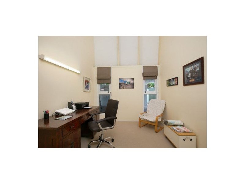 17-19 Tamarind Street, Holloways Beach QLD 4878