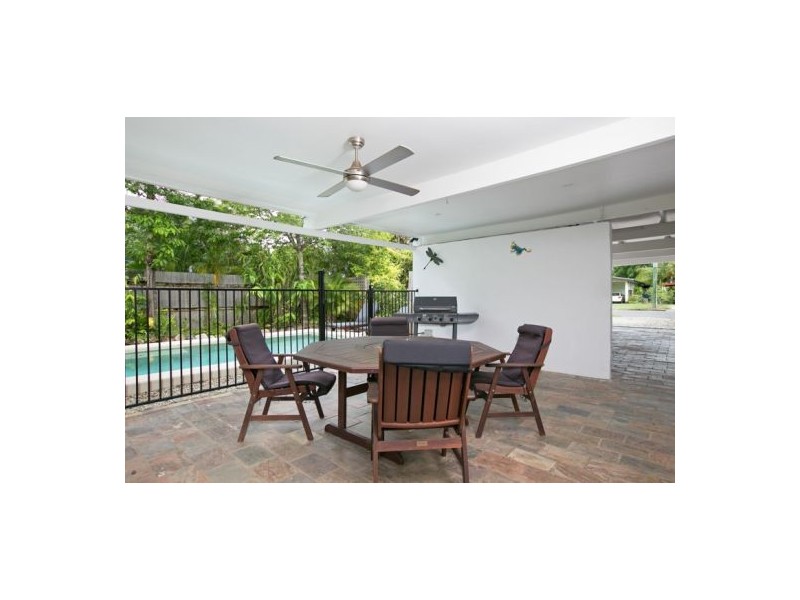 17-19 Tamarind Street, Holloways Beach QLD 4878