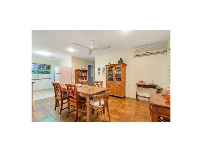 2/330-332 Mayers Street, Edge Hill QLD 4870