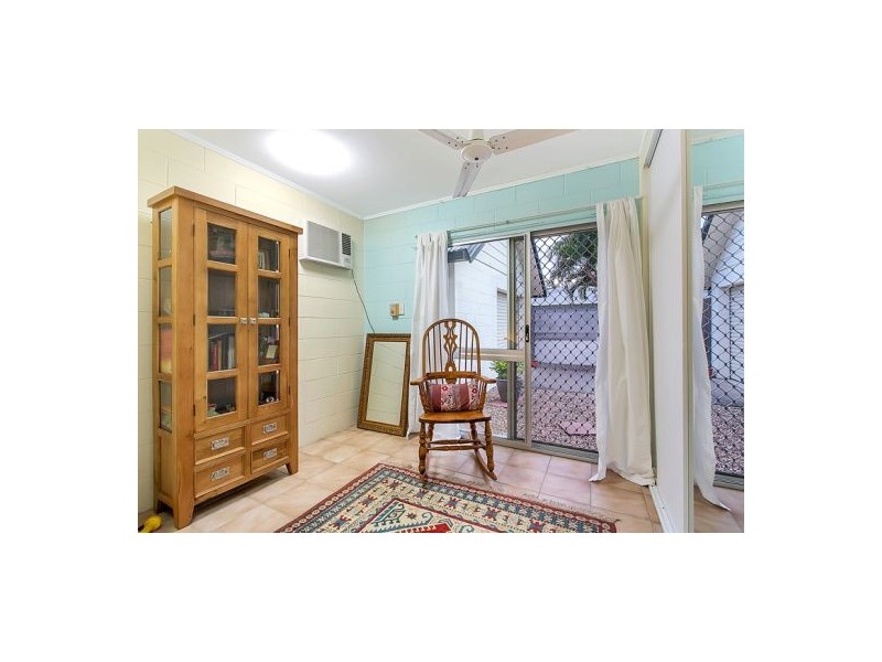 2/330-332 Mayers Street, Edge Hill QLD 4870