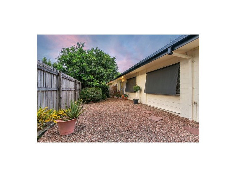 2/330-332 Mayers Street, Edge Hill QLD 4870