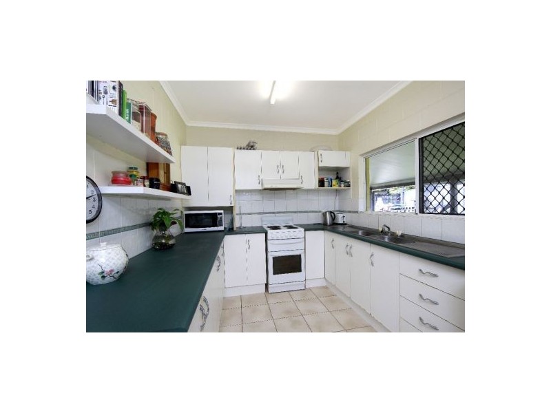 19 Tryal Street, Bentley Park QLD 4869