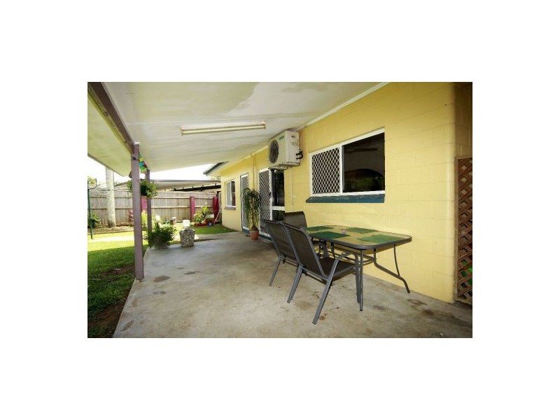 19 Tryal Street, Bentley Park QLD 4869