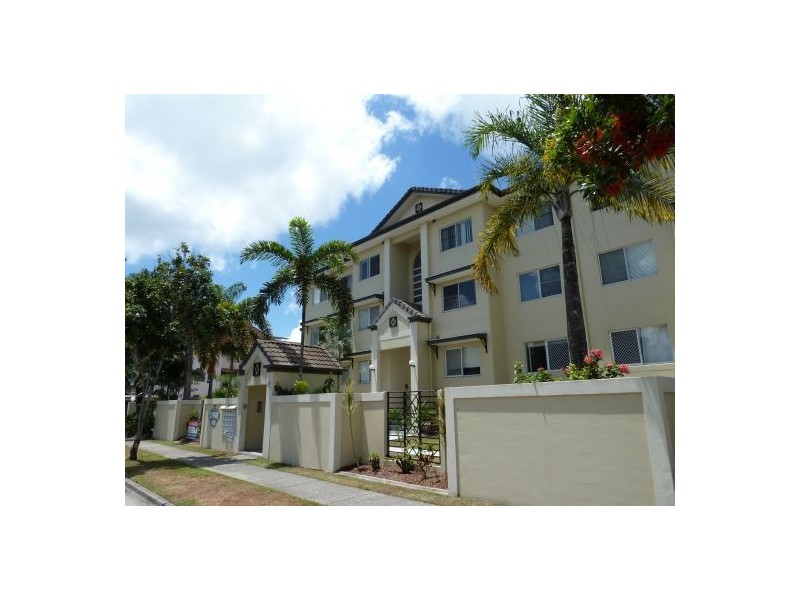 8/25 Digger St, Cairns North QLD 4870