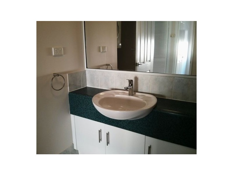 8/25 Digger St, Cairns North QLD 4870