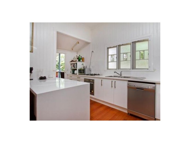 12 Whitfield Street, Aeroglen QLD 4870