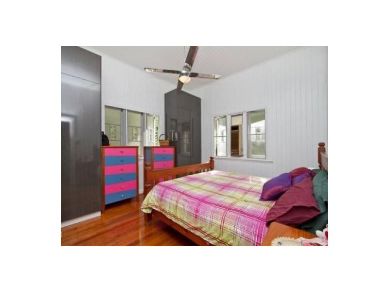 12 Whitfield Street, Aeroglen QLD 4870