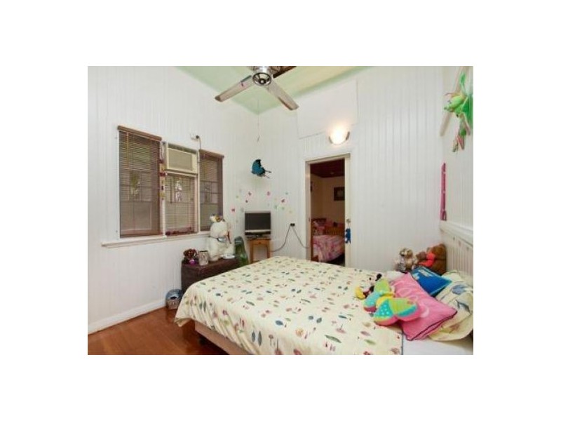 12 Whitfield Street, Aeroglen QLD 4870