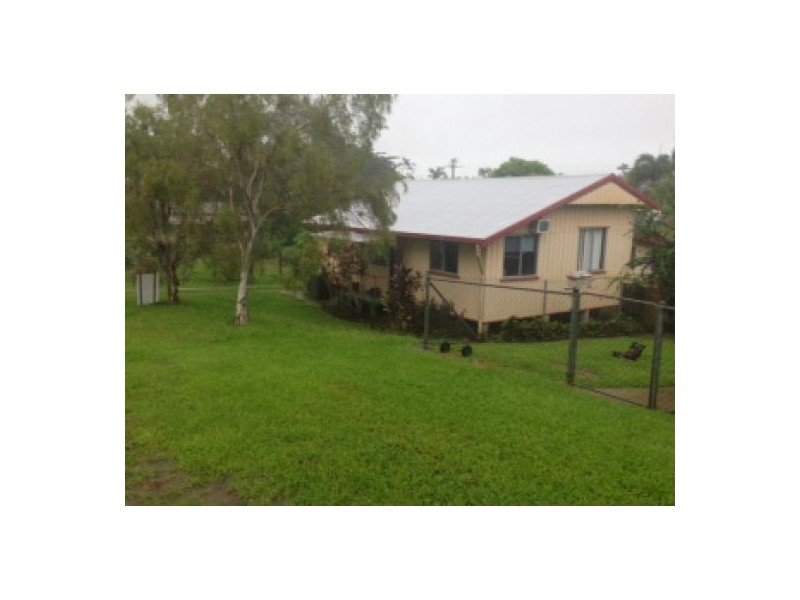 9 Bartle Street, East Innisfail QLD 4860