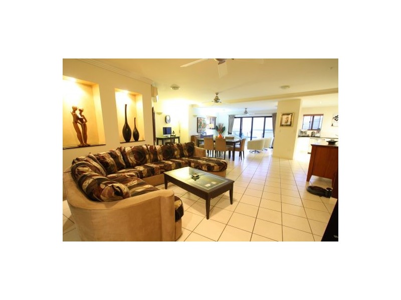 904/27 Wharf Street, Cairns City QLD 4870