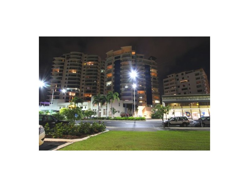 904/27 Wharf Street, Cairns City QLD 4870
