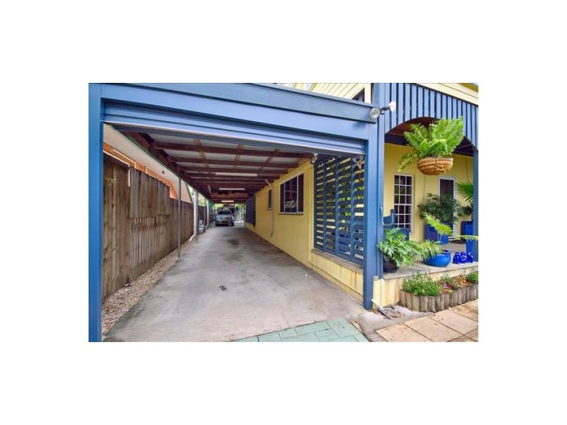 236 Aumuller Street, Westcourt QLD 4870