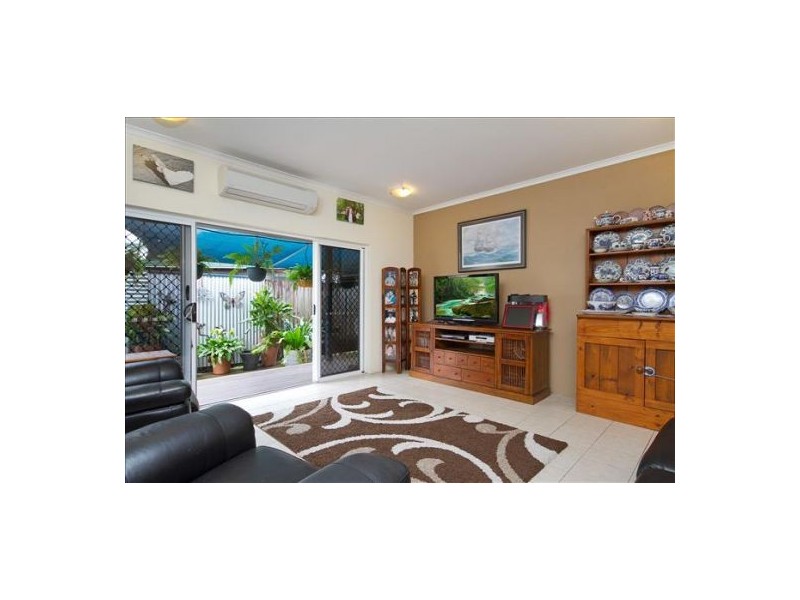 236 Aumuller Street, Westcourt QLD 4870