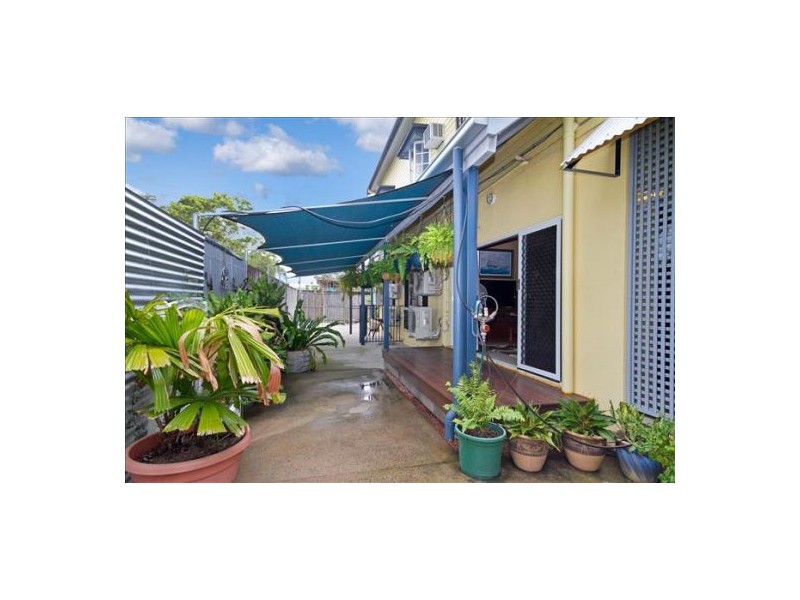 236 Aumuller Street, Westcourt QLD 4870