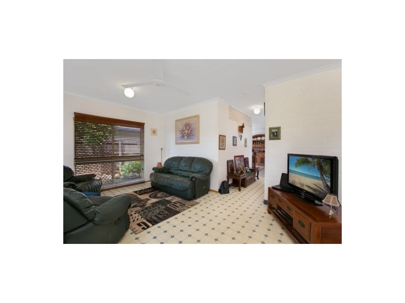 5 Wiskar Close, Bentley Park QLD 4869