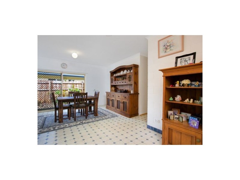 5 Wiskar Close, Bentley Park QLD 4869