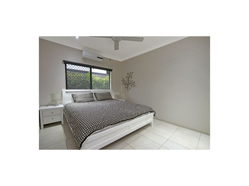 6 Edge Cl, Kewarra Beach QLD 4879
