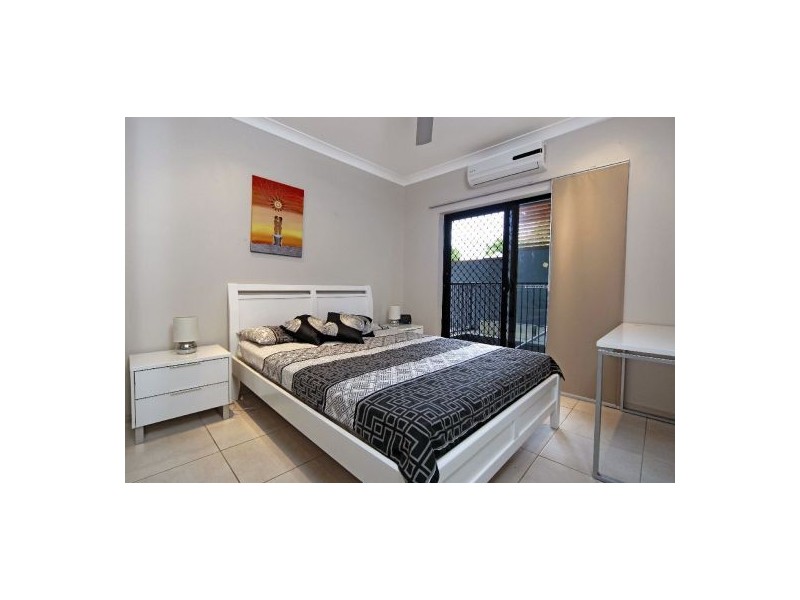 6 Edge Cl, Kewarra Beach QLD 4879