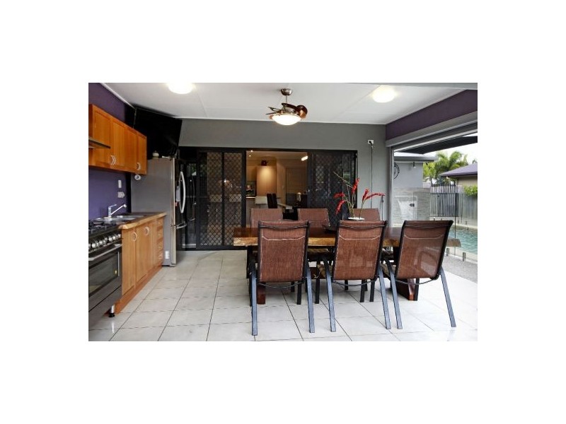 6 Edge Cl, Kewarra Beach QLD 4879