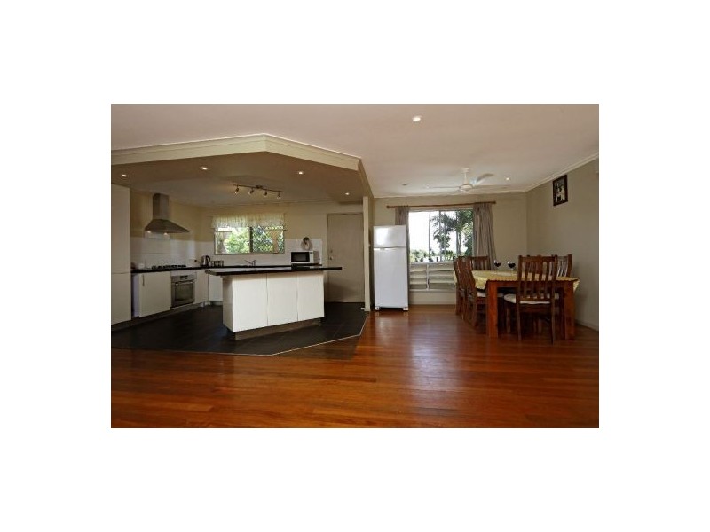 44 Alberta Drive, Woree QLD 4868