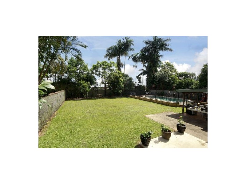 44 Alberta Drive, Woree QLD 4868