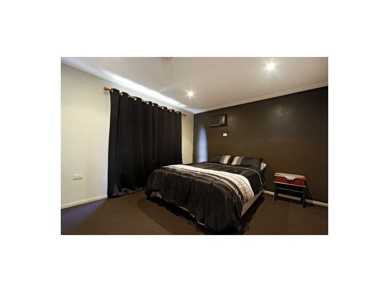 44 Alberta Drive, Woree QLD 4868