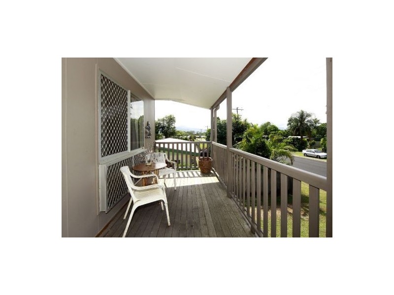 44 Alberta Drive, Woree QLD 4868