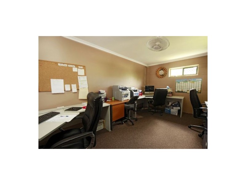 44 Alberta Drive, Woree QLD 4868