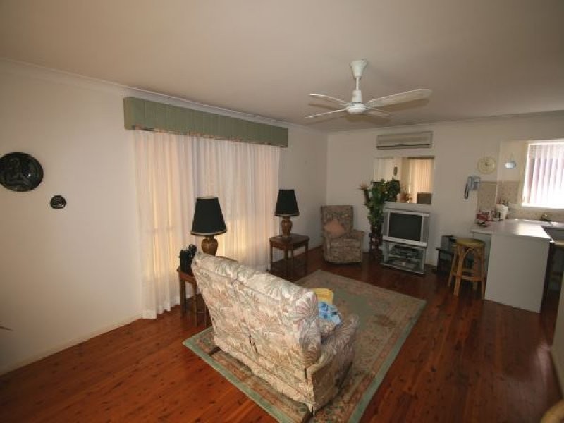 16 Cashel Crescent, Banora Point NSW 2486