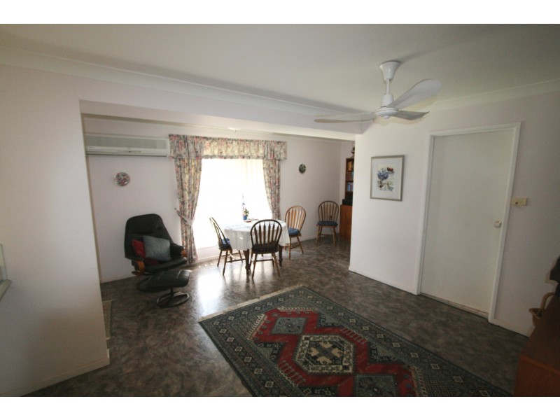 40 Oakland Parade, Banora Point NSW 2486