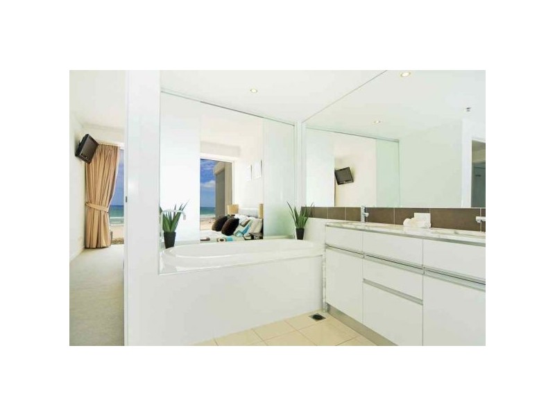 Coolangatta QLD 4225