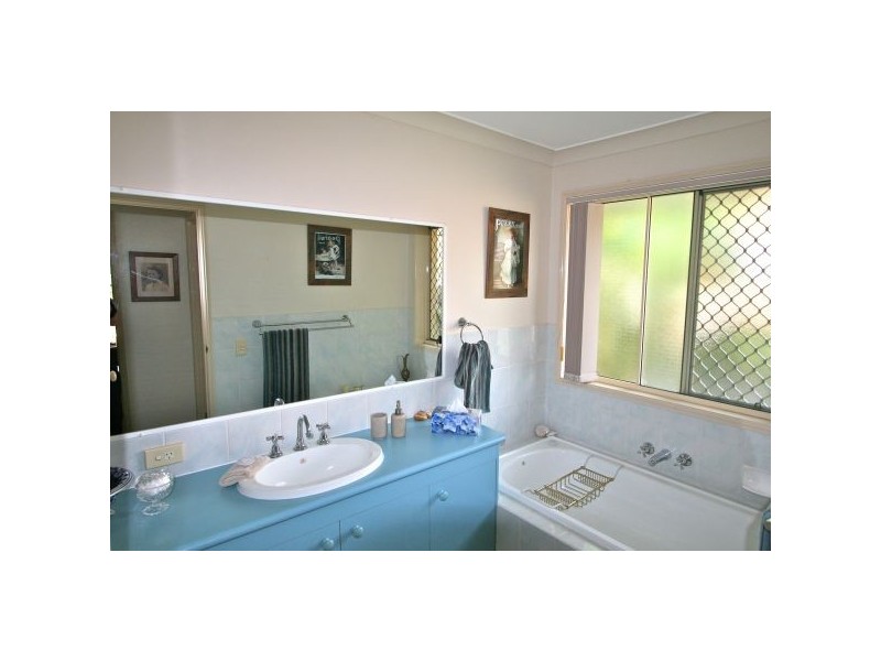 66 Ash Drive, Banora Point NSW 2486