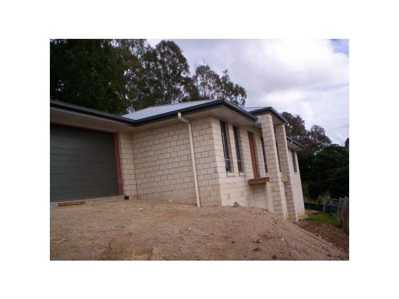 9 Belah Court, Banora Point NSW 2486