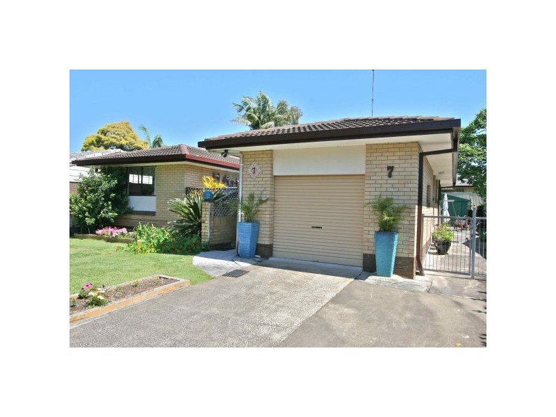 7 Holden St, Tweed Heads South NSW 2486
