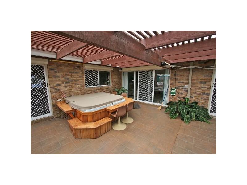 25 Crystal Waters Drive, Tweed Heads West NSW 2485