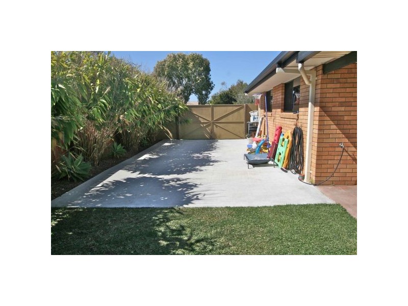 31 Monteray Ave, Banora Point NSW 2486