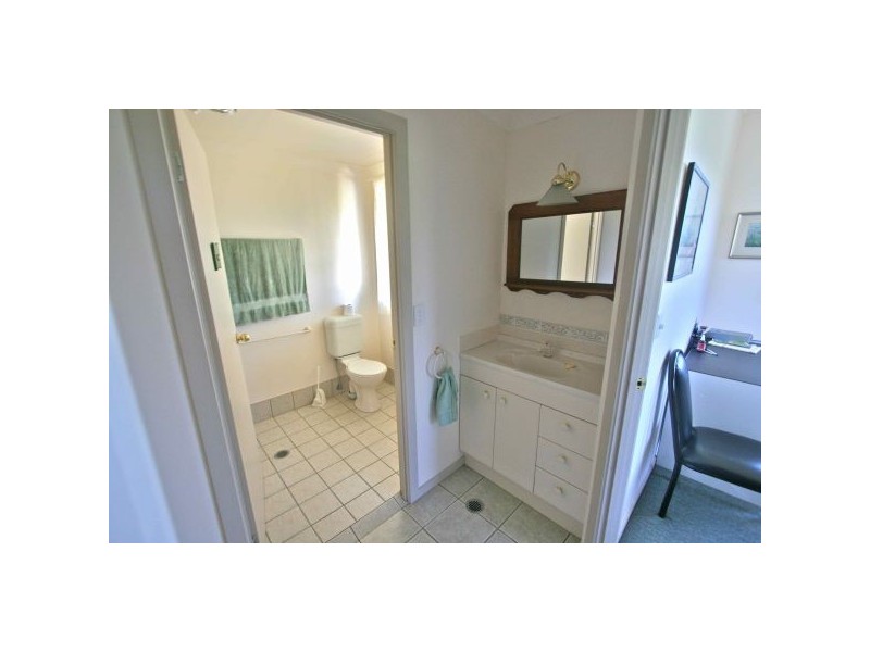 1 McAuleys Rd, Terranora NSW 2486