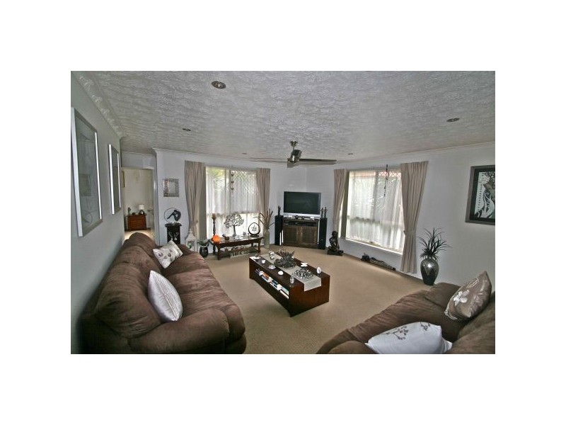 2/11 Grassmere Court, Banora Point NSW 2486