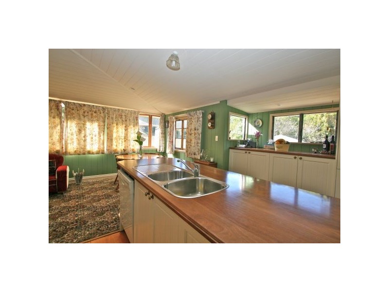 16 Eva Crescent, Piggabeen NSW 2486