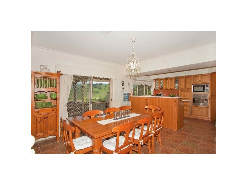 18 Pine Tree Place, Piggabeen NSW 2486