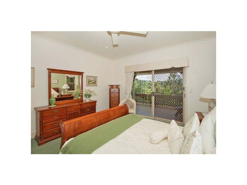 18 Pine Tree Place, Piggabeen NSW 2486