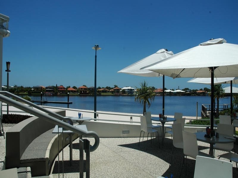 2 Komodo Court, Kawana Island QLD 4575