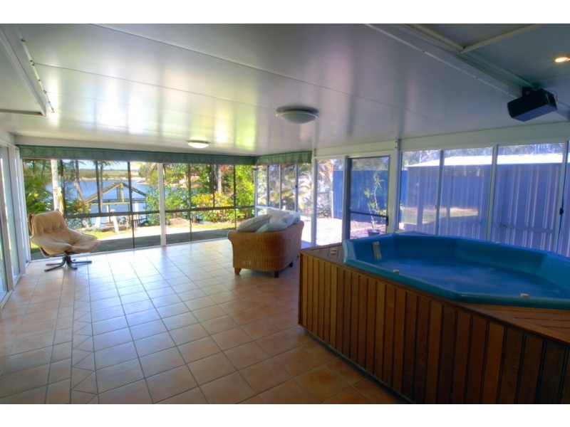 34 Cootamundra Drive ‘Hideaway Waters’, Mountain Creek QLD 4557