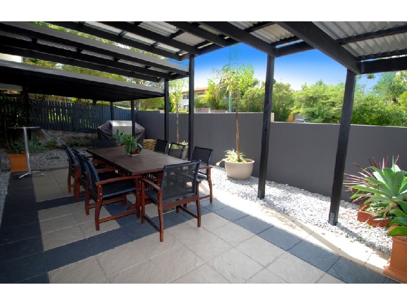 62 Goonawarra Drive, Mooloolaba QLD 4557