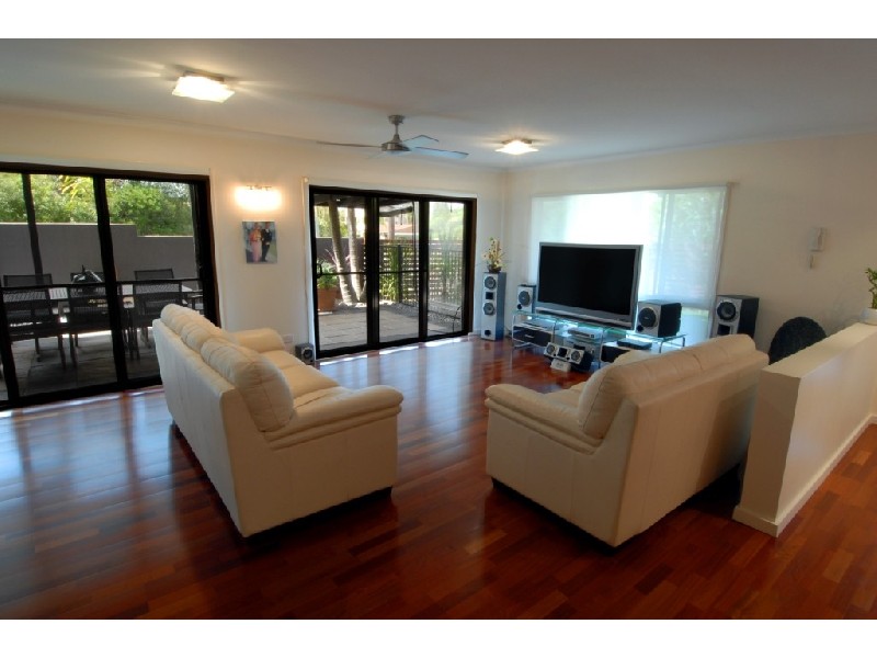 62 Goonawarra Drive, Mooloolaba QLD 4557