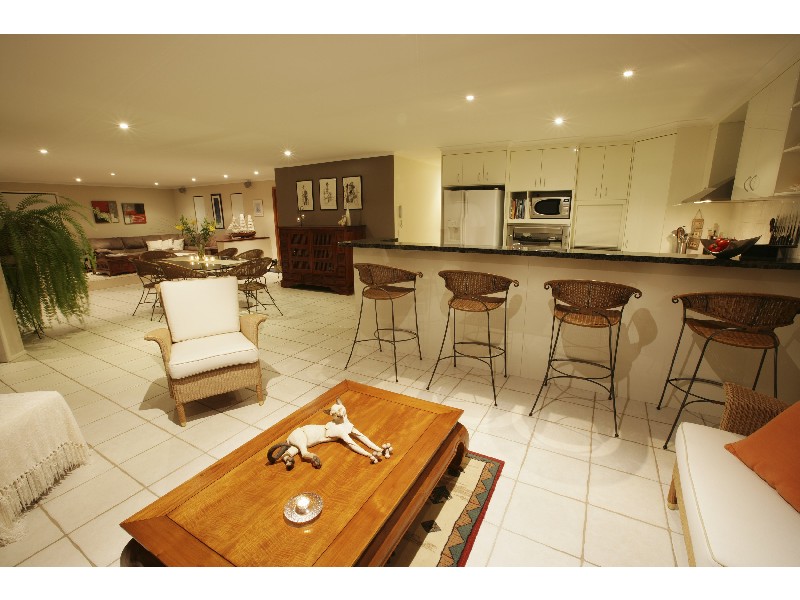 14 Myoora Court, Minyama QLD 4575