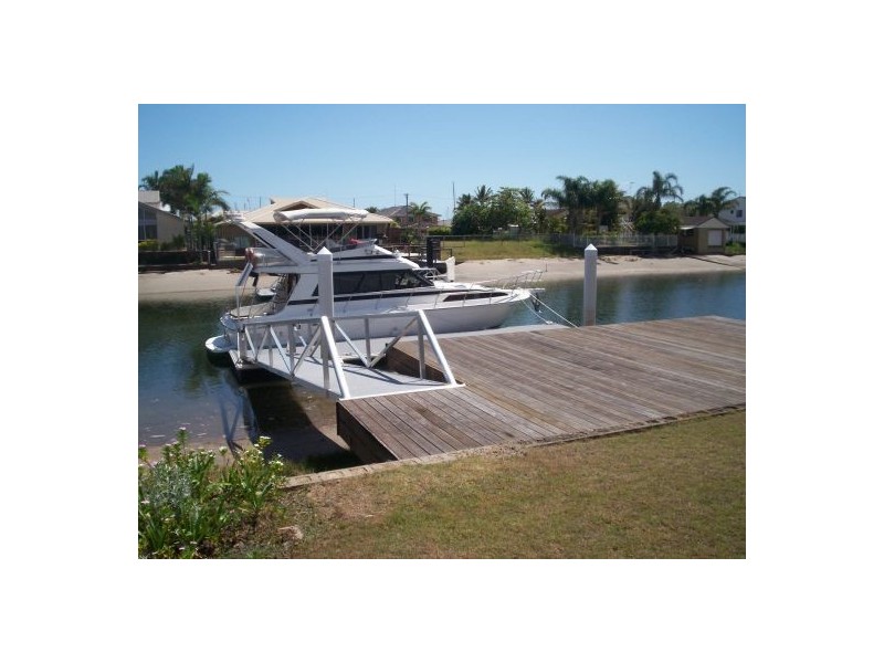 33 Kooringal Crescent, Buddina QLD 4575