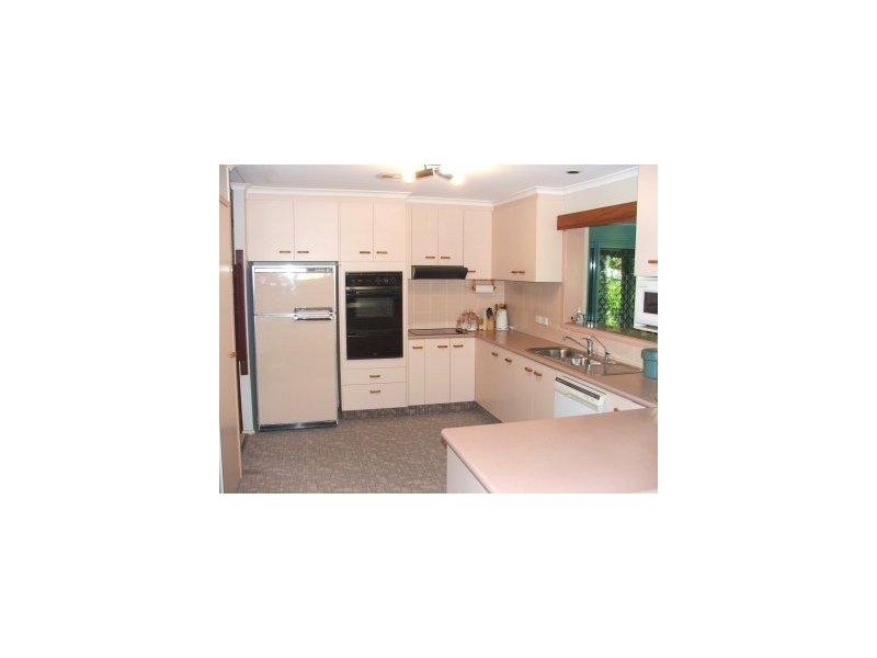 Warana QLD 4575